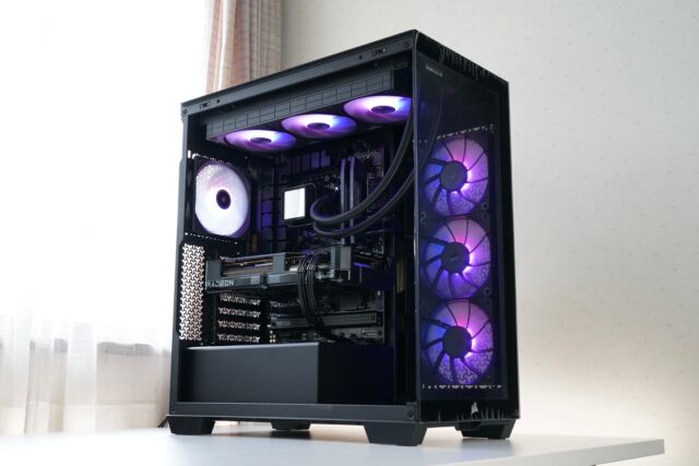 [Build Showcase]
We built a high-performance PC designed to power music production.

Equipped with dual 2TB SSDs, 64GB of memory, and a liquid cooler, this system delivers stability and durability for long creative sessions.

Featuring a Ryzen 7 7700 CPU and an RX 7800 XT GPU, the build strikes the perfect balance between cost and performance—maximizing capability within budget.

Every cable was carefully managed, resulting in a clean, refined look where sleek black tones meet vibrant RGB lighting.
A system that embodies both elegance and raw power.

Thank you very much for your order!

【制作実績】
音楽活動を支える、ハイパフォーマンスPCを制作しました。

SSDは2TB×2、メモリ64GB、水冷クーラーを搭載。
長時間の制作にも耐えられる、安定性と耐久性を兼ね備えたクリエイター仕様です。

CPUはRyzen7 7700、GPUはRX7800XT。
コストとパフォーマンスのバランスを考え、予算内で最大限の性能を発揮できる構成にしました。

配線は細部まで丁寧に処理し、黒とRGBが織りなす美しい仕上がりに。
洗練された雰囲気と確かなパワーを両立した一台です。

この度はご依頼いただき、誠にありがとうございました！
#自作PC #ゲーミングpc #PCBuildnet実績 #クリエイターPC #音楽制作
#CustomPC #PCBuildShowcase #MusicProductionPC 
#ContentCreatorPC #HighPerformancePC #WorkstationPC
#RyzenBuild #RX7800XT #CableManagement 
#RGBPC #CreatorSetup #PCBuildnet
